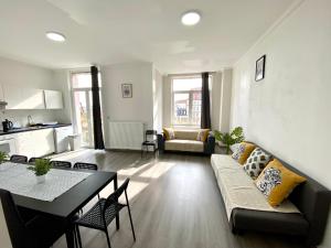 Apartments Plantin 3 sleeping rooms 2 bathrooms.