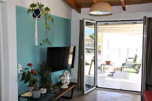 Asteri Apartments Mytikas 2-Bedroom Penthouse 360 Views