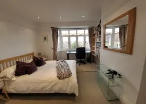 Quiet Terraced House - Bristol