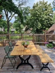 NEU! Alte Schule Jarnsen Oberstübchen mit Balkon - 朗灵恩