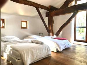 Villas Stunning 21-Bed Cottage in La Sauvetat 2 houses : photos des chambres