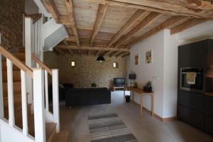 Maisons de vacances LE SORBIER 2 BED/2 BATH GITE WITH SWIMMING POOL : photos des chambres