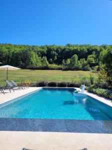 Maisons de vacances LE SORBIER 2 BED/2 BATH GITE WITH SWIMMING POOL : photos des chambres