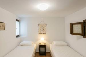 Traditional Inn Pirethron