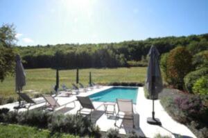 Maisons de vacances LE SORBIER 2 BED/2 BATH GITE WITH SWIMMING POOL : photos des chambres