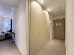 Nestor&Jeeves - LES CYPRES - central - very close sea