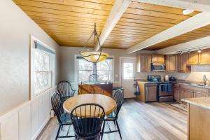 Shredders and Hikers Delight Full Property