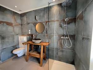 Maisons d'hotes Chambres d'hotes - Bed and Breakfast Les Palmiers : photos des chambres