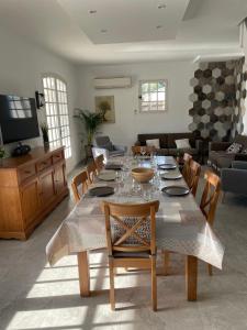 Villa Andrée avec piscine à proximité de la mer