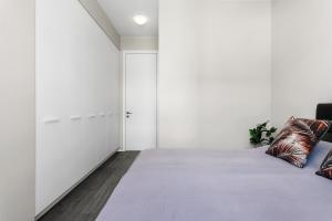 Modern Downtown Apartment - Harbour View