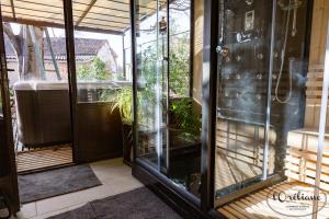B&B / Chambres d'hotes CHAMBRES D'HOTES L'Oreliane en Provence Adults Only : photos des chambres