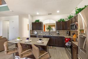 Solana Resort Luxe VillaDay Sun Pool Deck and Spa