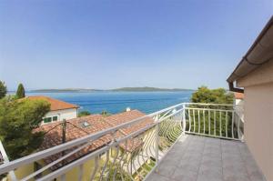 Charming Beach Apartments, Brodarica, Šibenik City