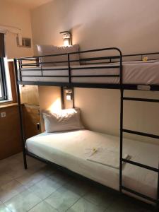 Bed in 4-Bed Mixed Dormitory Room room in Rhodes Backpackers Boutique Hostel