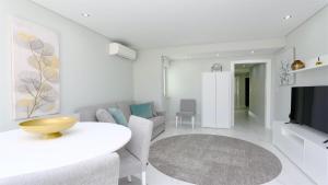 Marina Retreat - CleverDetails, for 2 adults and 2 children, Jacuzzi, near the Marina and the beach