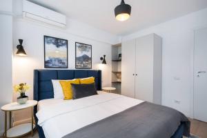 Spectacular Apartment - 4BR-Terrace - Piata Romana