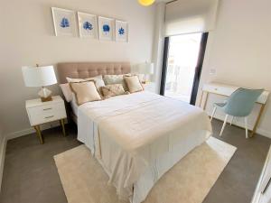 Prestigious apartment with seaview in Manilva