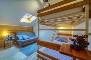 Chalets Chalet de 3 chambres avec jardin amenage et wifi a Cevins : photos des chambres