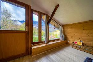 Chalets Chalet de 3 chambres avec jardin amenage et wifi a Cevins : photos des chambres