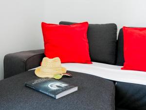 1215 Cozy apartment with Pool, Wifi Sea View