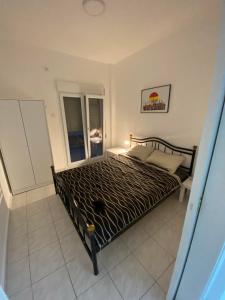 Sunny Peraia Apartment