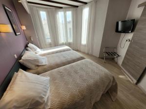 Hotels Hotel Aragon : photos des chambres