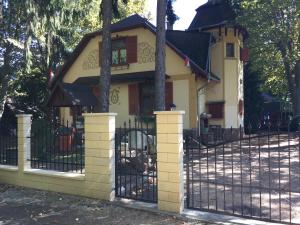 Balatonszemesi Nyaralóház