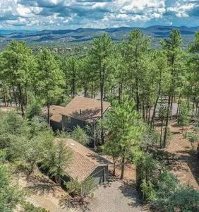 Mountain Cabin Retreat in the Pines - Yava