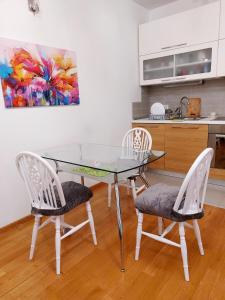 Apartment Divas Split