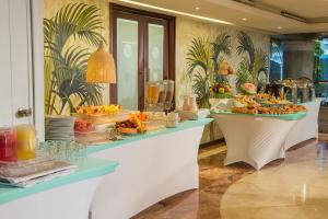 Country International Hotel