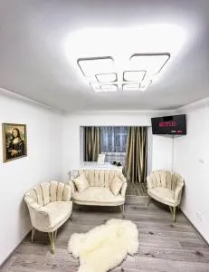 Golden Mountain Flat- ADULTS ONLY - Petrila