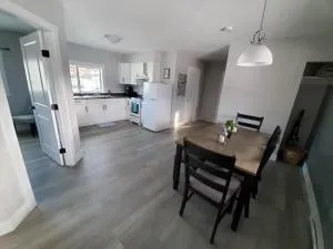 Beau Vista on Broadway - Needles