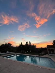 Villas Grande villa avec piscine et vue panoramique : photos des chambres