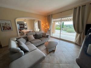 Villas Grande villa avec piscine et vue panoramique : photos des chambres