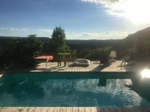 Gîte Libertalia - Clairvaux-dʼAveyron