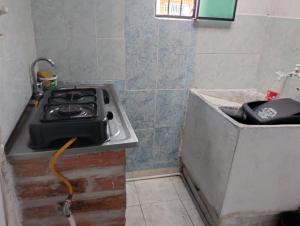 apartamento familiar o dos personas en cama separadas con cocina