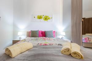 H2 -Modern and Spacious 3 Bedroom Apartment
