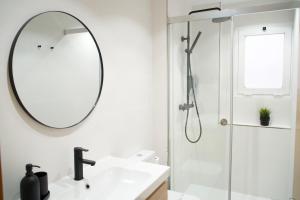 Colón & SOHO by ELE Apartments