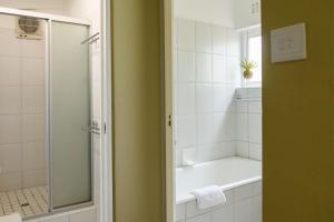 San Lameer Villa 2417 - 2 Bedroom Classic - 4 pax - San Lameer Rental Agency