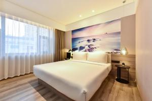 Atour Hotel Dalian Development Zone Jinma Road