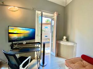 Lovely & sunny loft heart of Nice with AC!