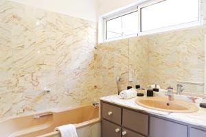 Appartements 444 Tourny - Localisation exceptionnelle 2 chambres avec ascenseur et Parking : photos des chambres