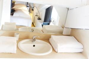 Appartements 444 Tourny - Localisation exceptionnelle 2 chambres avec ascenseur et Parking : photos des chambres