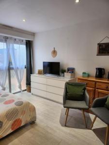 Appartements Charmant studio entre mer et foret : photos des chambres