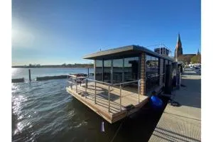Hausboot Fjord Ankerplatz mit Biosauna in Schleswig - Fahrdorf