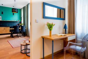 Apartament Inspirujący - z prywatnym monitorowanym parkingiem - 4 osobowy - Space Apart