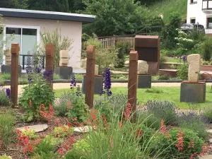 Gästehaus - Kunststiftung Bernhard Müller-Feyen - Honerath