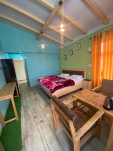 JAYANTI MOTHER NATURE HOMESTAY MUNSYARI