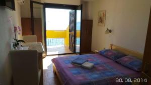 Rooms in Rovinj with a sea view, balcony, air conditioning, WiFi 81-2
