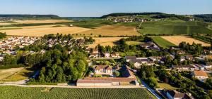 Maisons de vacances Maison de 3 chambres avec jardin clos et wifi a Moussy : photos des chambres